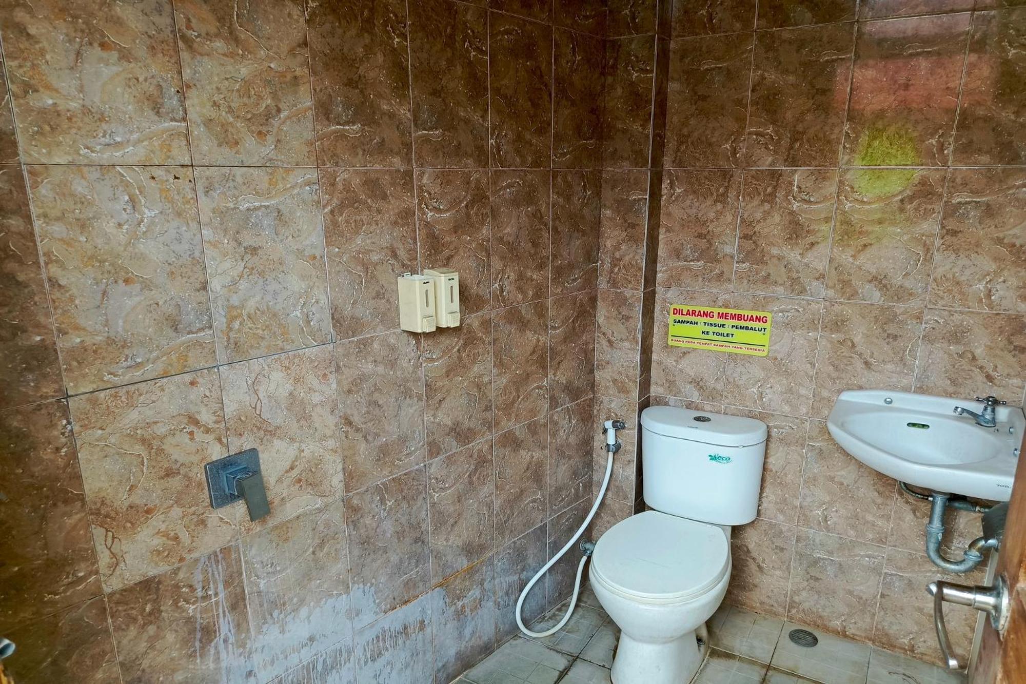 Capsule Tempat Tidur & Sarapan *