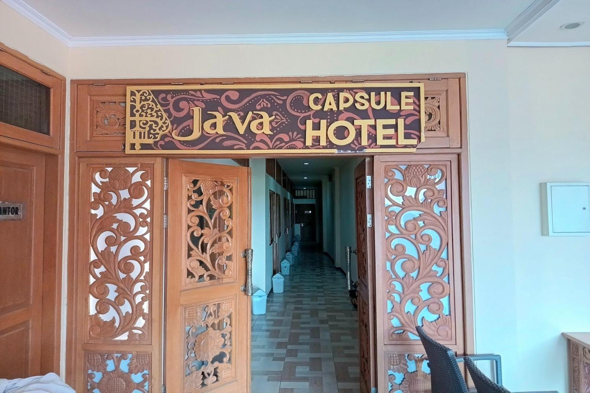 Tempat Tidur & Sarapan Capsule